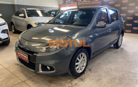 Renault Sandero Privilege Nav M/T 1.6 Nafta 2015