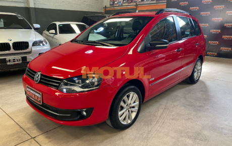 Volkswagen Suran Trendline M/T 1.6 Nafta/GNC 2014