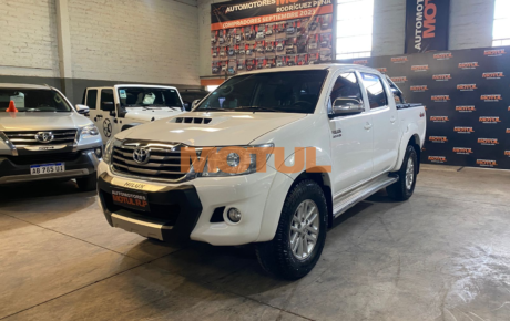 Toyota Hilux SRV cuero A/T 3.0 Diesel 2015