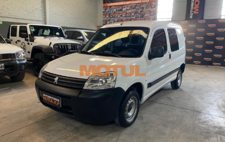 Peugeot Partner Confort 5AS M/T 1.6 Nafta 2023