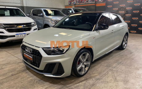 Audi A1 40T Sportback Stronic S-line 2.0 Nafta 202
