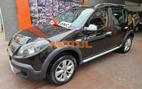 Renault Sandero Stepway Confort 1.6 GNC 2012