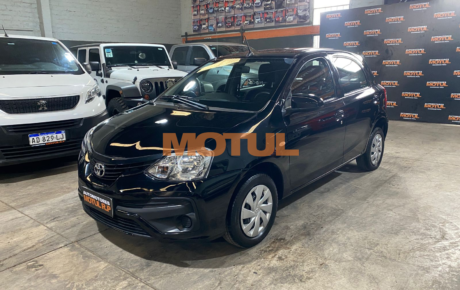 Toyota Etios X M/T 1.5 Nafta 2022