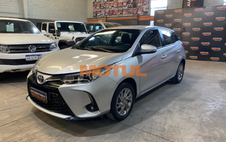 Toyota Yaris XLS CVT A/T 1.5 Nafta 2022